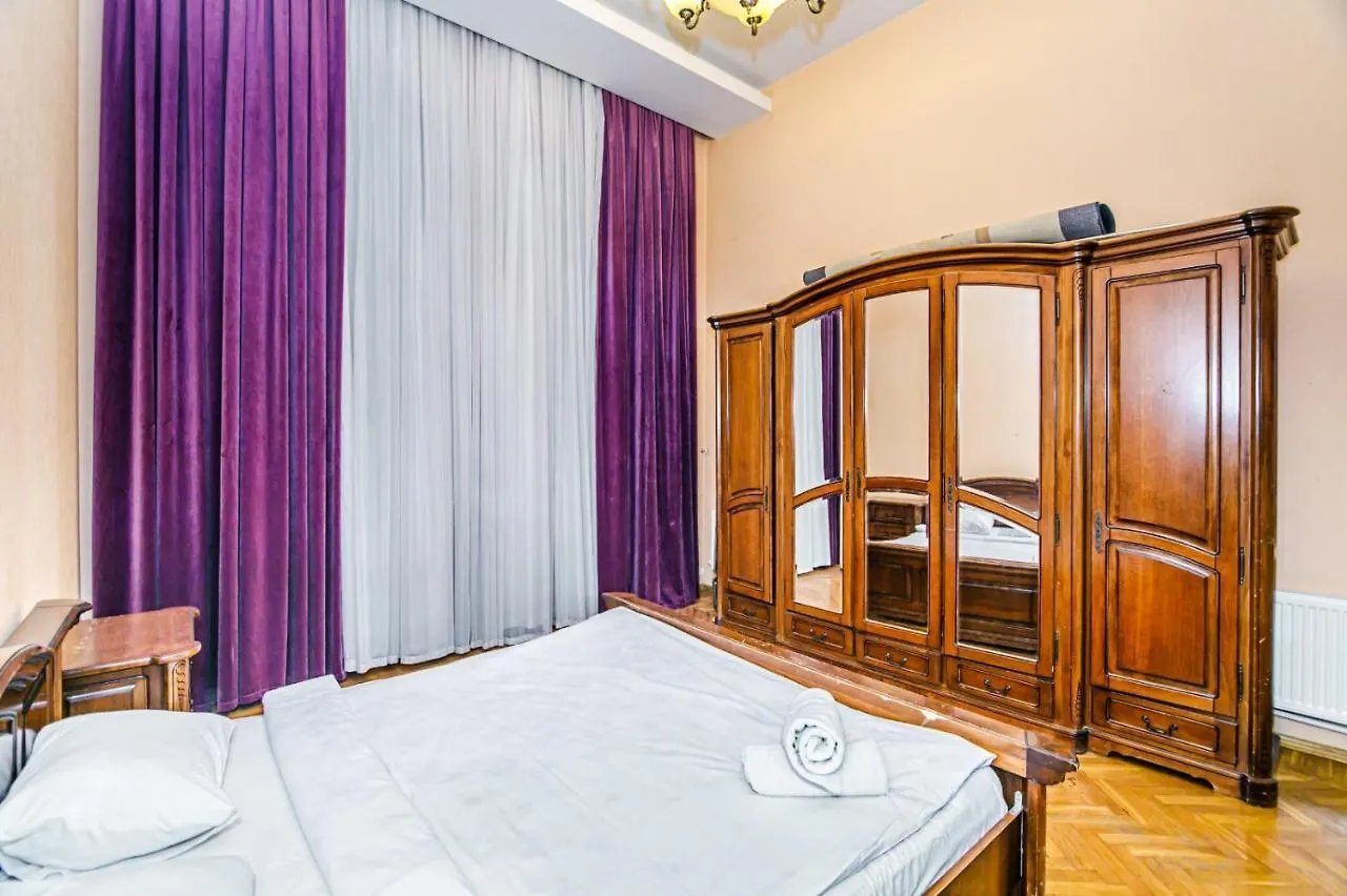 Apartment Pojarni Targovu باكو